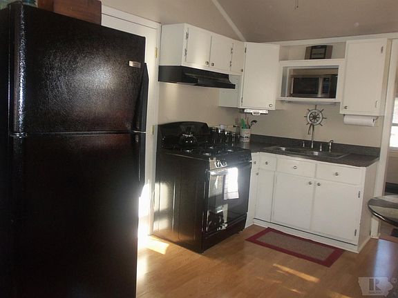 5th image of 1108 N 2nd St
