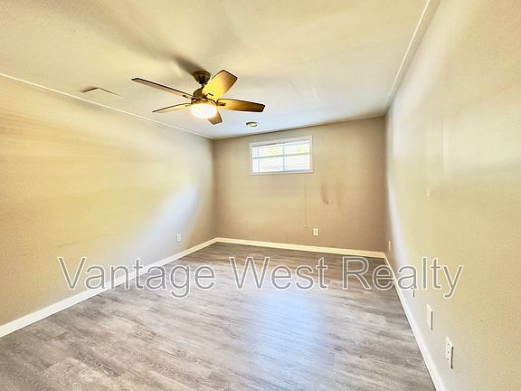 4th image of 746B Burne Ave