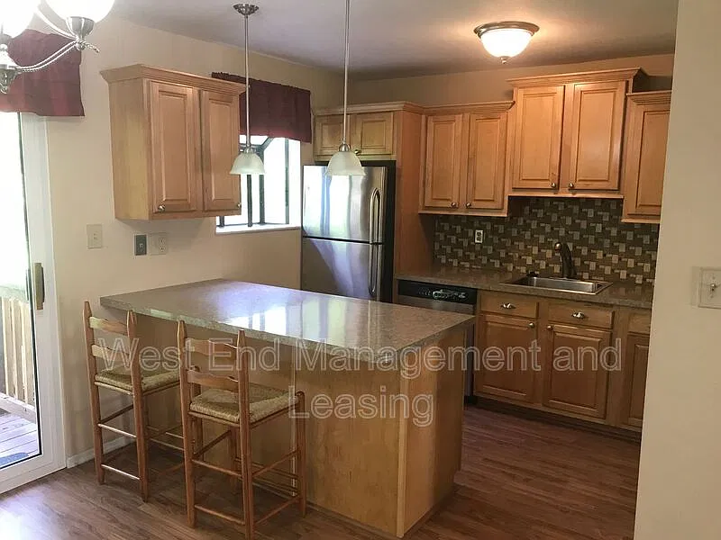 2 bed, 2.0 bath, $1,500 — Photo 2