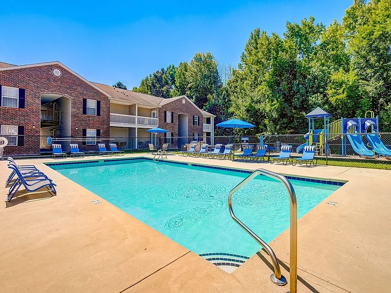 Highland Ridge Apartment Homes — Photo 16