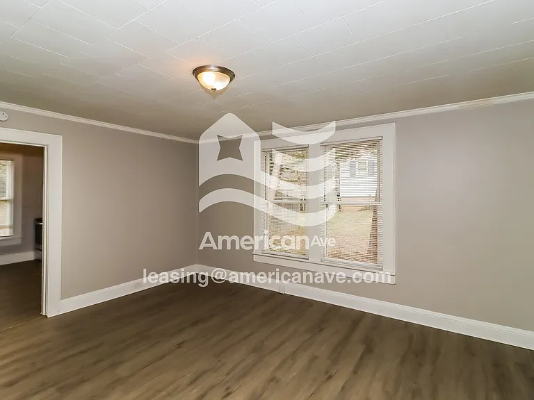 18903_009_wm_-_bedroom_13493632.jpg