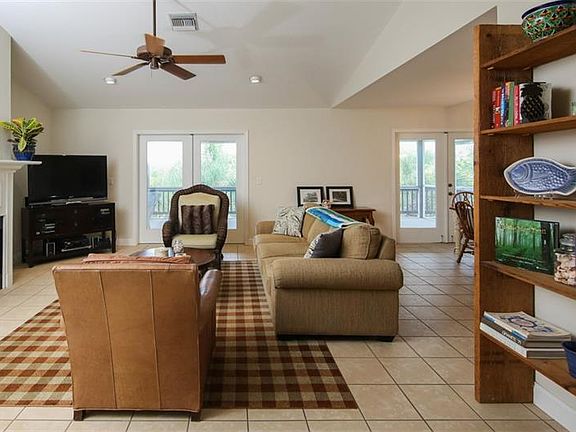 4th image of 43 Bayshore Cir