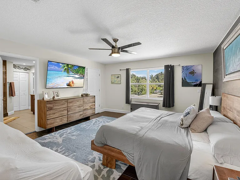6701 Hillside Ln — Photo 37