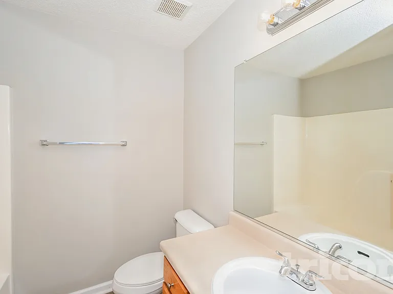 665 Skyline Dr — Photo 15
