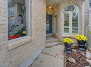 225 Benjamin Rd #61, Waterloo, ON N2V1Z3