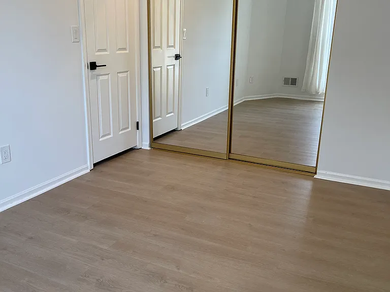 386 Village Ct #386 — Photo 9