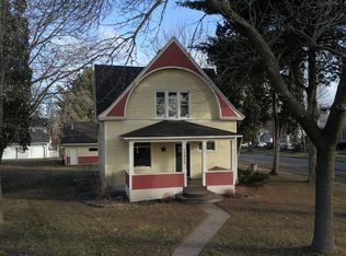 12900 Pleasant Ave, Lindstrom, MN 55045