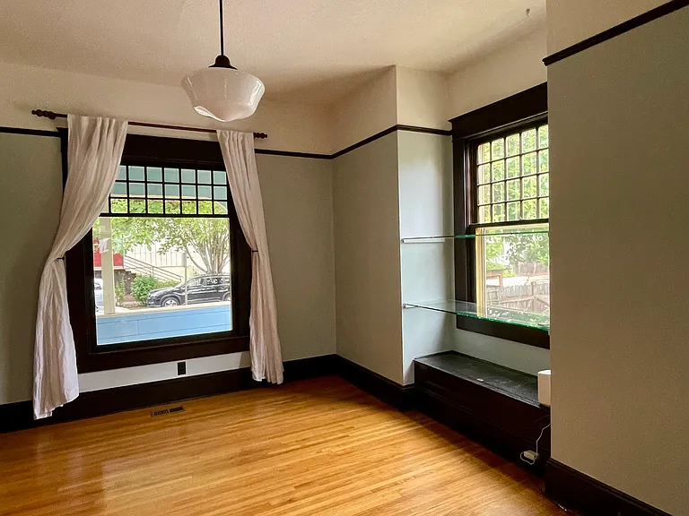 8032 N Oswego Ave — Photo 4