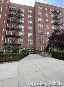 35-10 150th Street #1L, Queens, NY, 11354