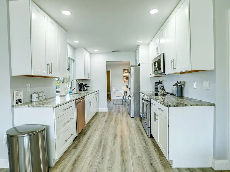 15909 Candle Dr — Photo 16