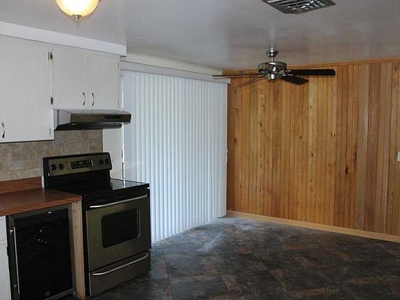 3rd image of 703 Matland St
