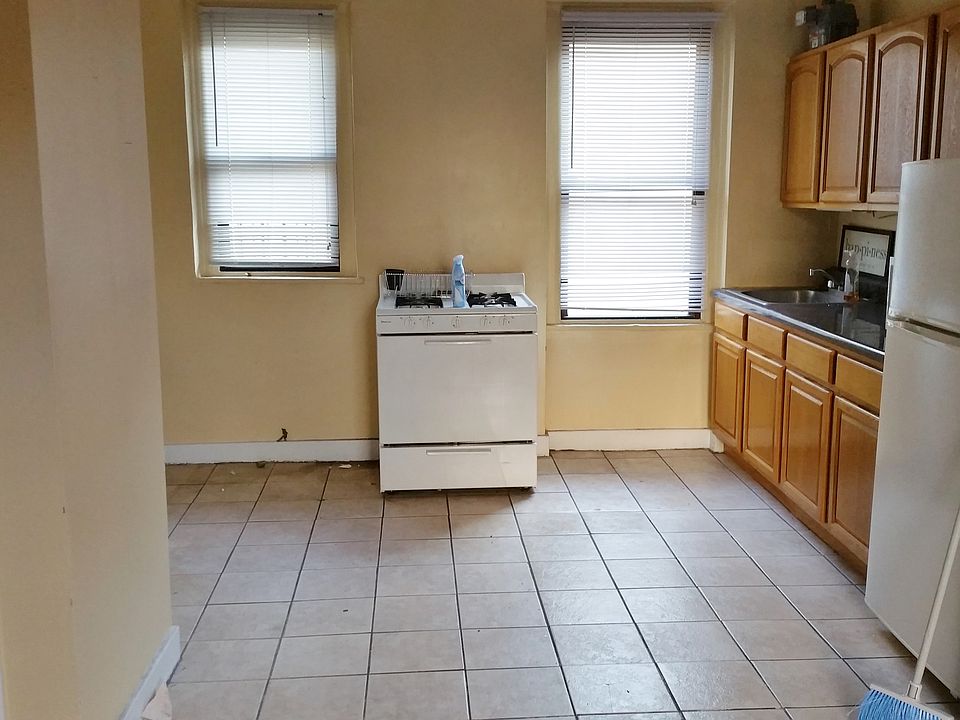 1st image of 2137 33rd St #5G
