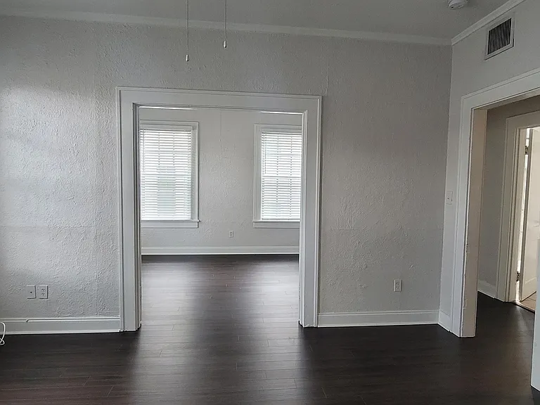 407 S Melville Ave — Photo 76