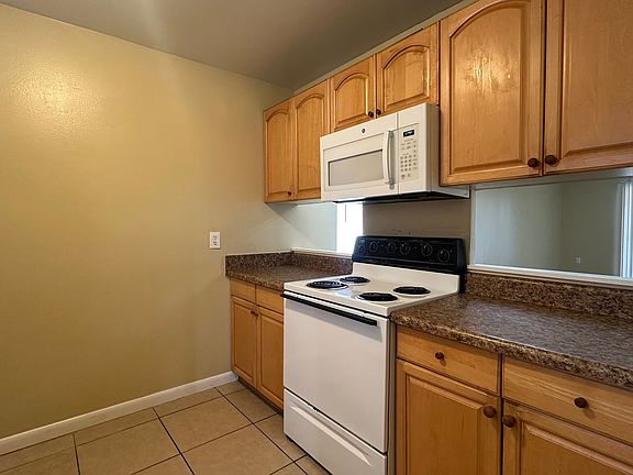 4th image of 112 Cory Ln