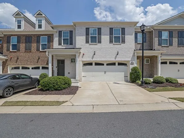 221 Ellis Ln, Woodstock, GA 30189