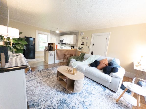 34 Bennett Ave APT 3