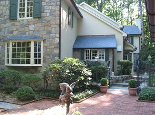 53 Old Rock Ln, Norwalk, CT 06850