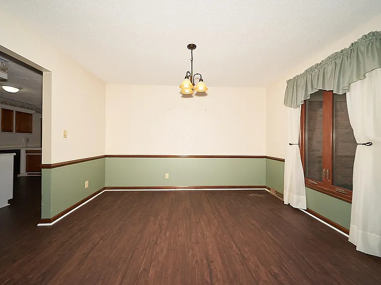 149 Springs Ct — Photo 7