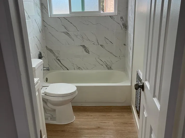 9919 De Soto — Photo 12