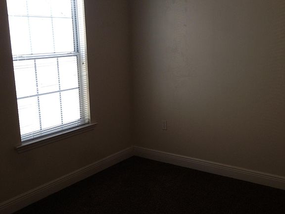 4th image of 3313 Sawtooth Dr