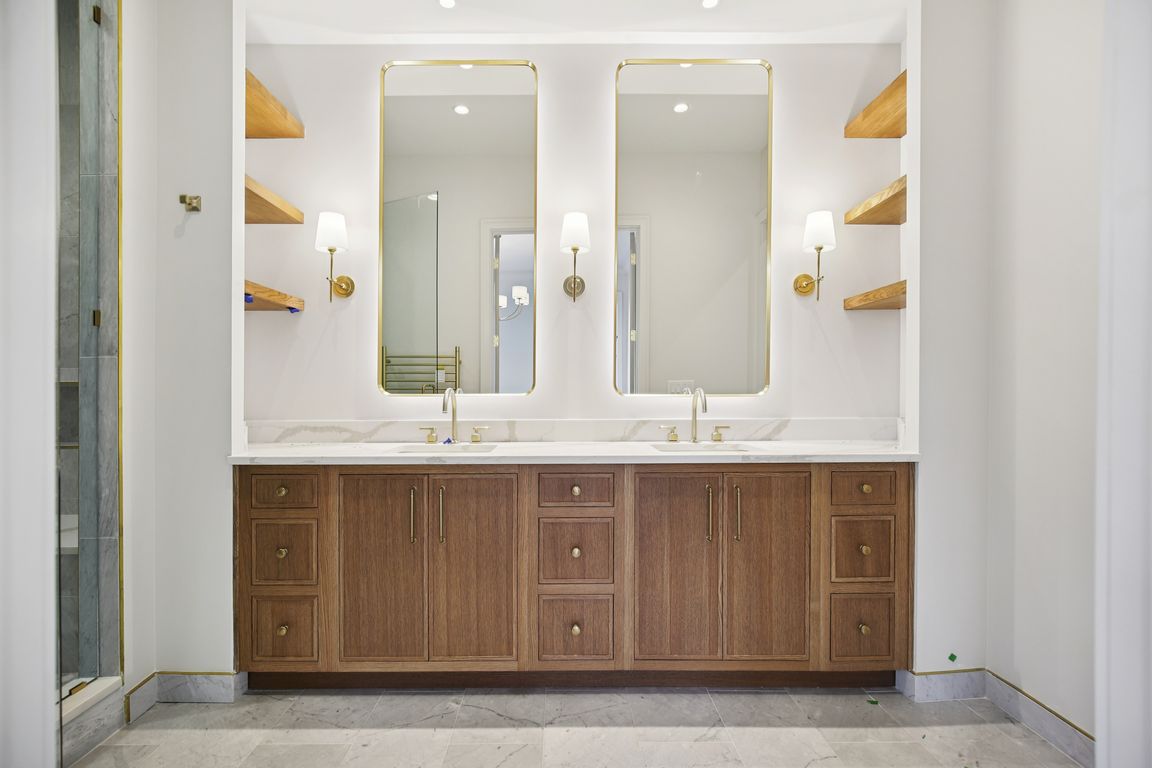 next background image