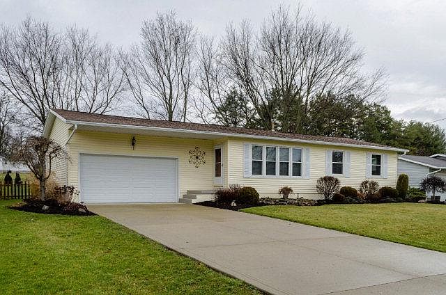 1st image of 1343 Bonnie Dr