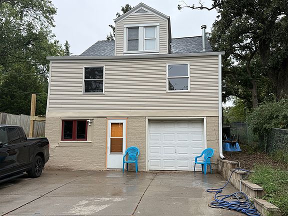 Garage and additional parking