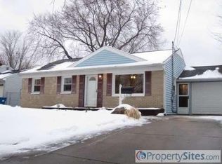 1903 Nottingham Ave, Kalamazoo, MI 49001