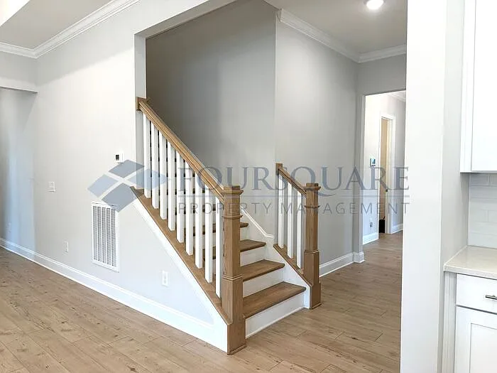8156 Baronleigh Ln — Photo 53