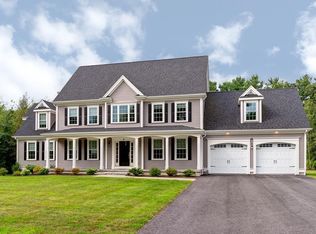 4 Salisbury St, Grafton, MA 01519