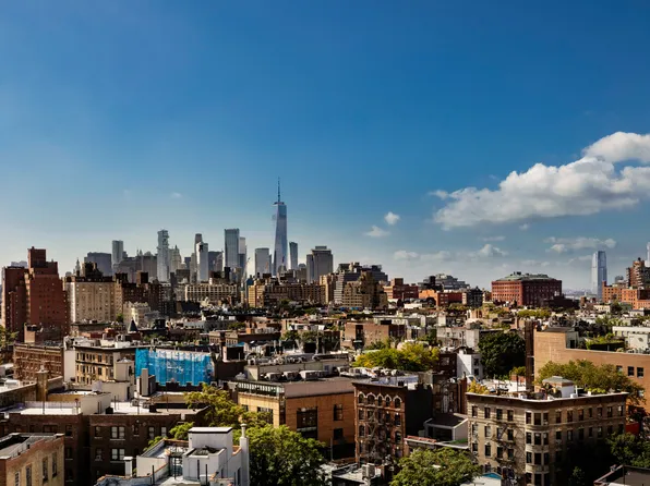 222 West 14th Street image 1 of 10