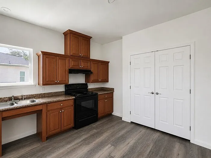 3 bed, 2.0 bath, 1400 sqft, $1,472 — Photo 4