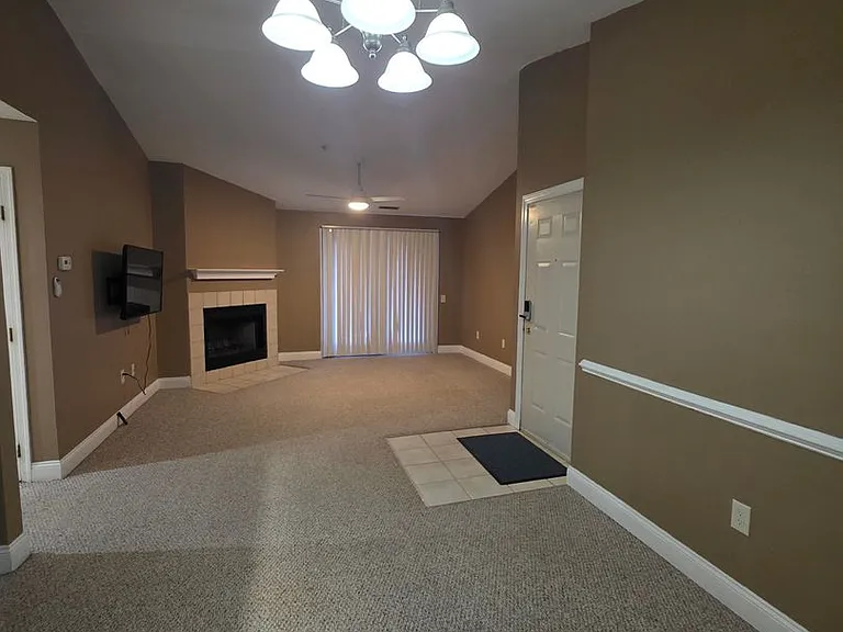2809 Waters Edge Dr #260 — Photo 11