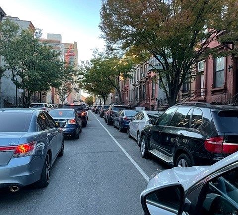 3rd image of 43 W 126th St
