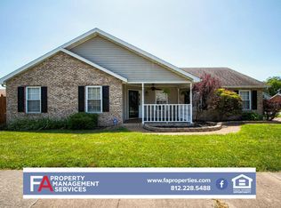 4000 Trinity Dr, Newburgh, IN 47630