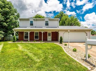 6 Savannah Ct, Belleville, IL 62221