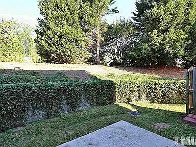 3 bed, 2.5 bath, 1472 sqft, $1,750 — Photo 4