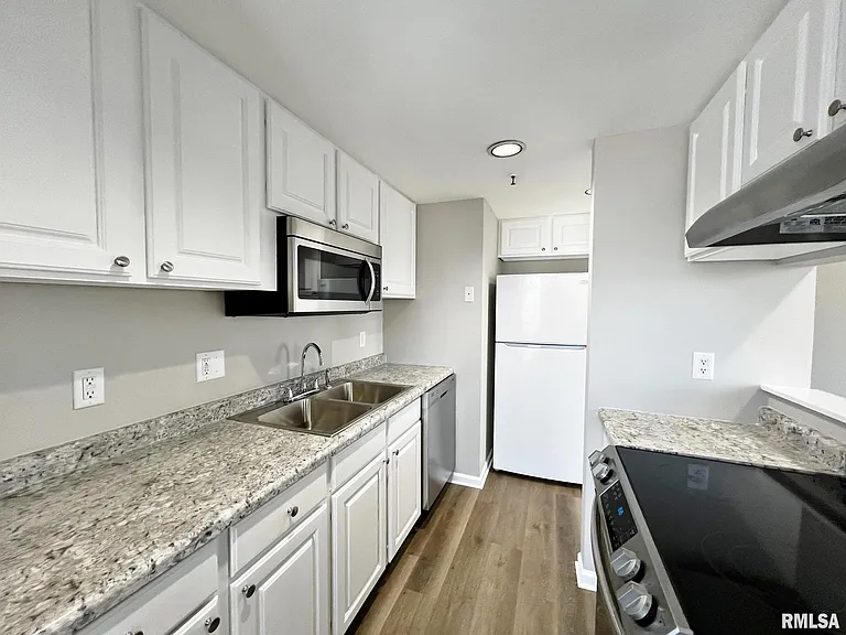 125 SW Jefferson Ave #W11W — Photo 17