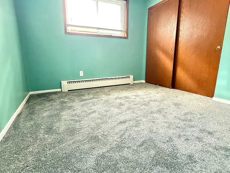 403 8 1/2 Ave NW #B — Photo 13