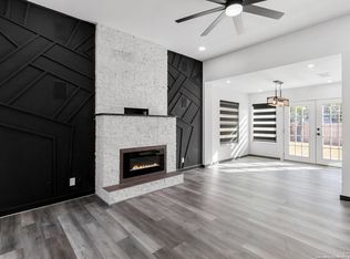 9346 Valley Hedge, San Antonio, TX 78250