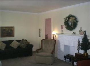 615 Chestnut St, Donora, PA 15033