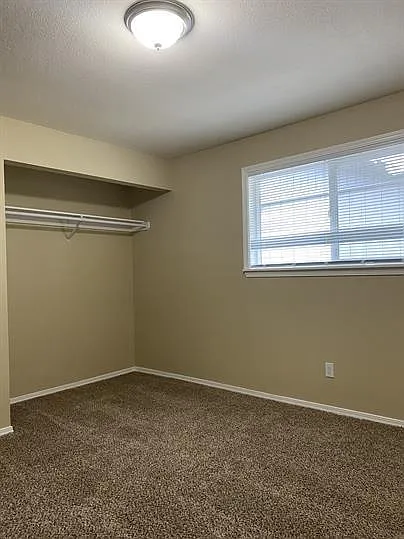 Riverside Manor - C11 — Photo 2