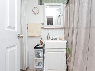 5th image of 3064 41st St
