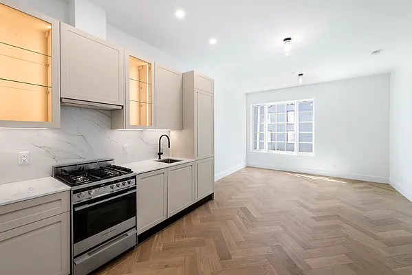 Rented by Nest Seekers International | media 8