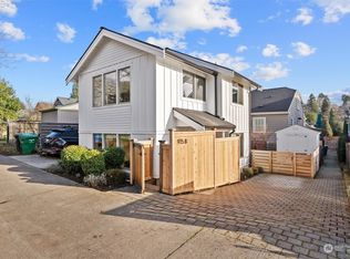 915 Martin Luther King Jr Way #B, Seattle, WA 98122