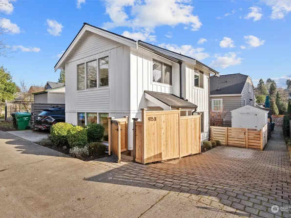 915 Martin Luther King Jr Way #B, Seattle, WA 98122