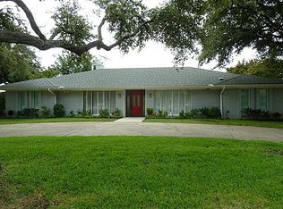 3498 Webb Garden Dr, Dallas, TX 75229