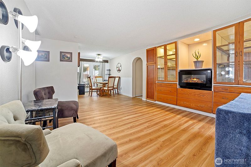 3rd image of 25527 151 Place SE
