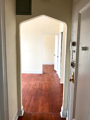 Rented by LRGNY Group, Inc. | media 24