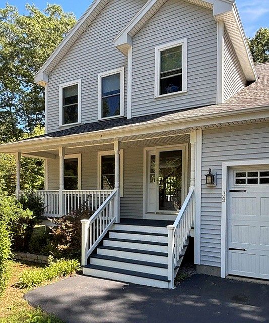 1st image of 39 Ember Ln